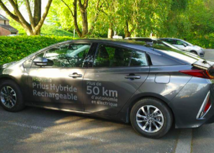 la Prius 4 rechargeable de Toyota : Record de consommation battu